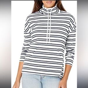 Carve Designs Funnel Neck Pullover Size XL